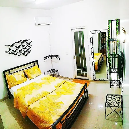 Chambres Meublees Avenue Cheikh Anta Diop-2